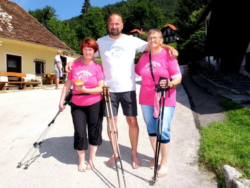 Bosonogi petnajstič na Šenturško Goro