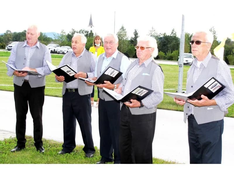 Fantje z vasi aim to sing at all 125 care homes for older people in Slovenia